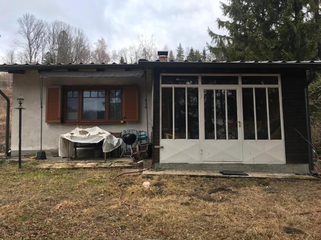 Kleines Ferienhaus Im Gebirge Beim Bahnhof Villa Breitenstein Exterior photo